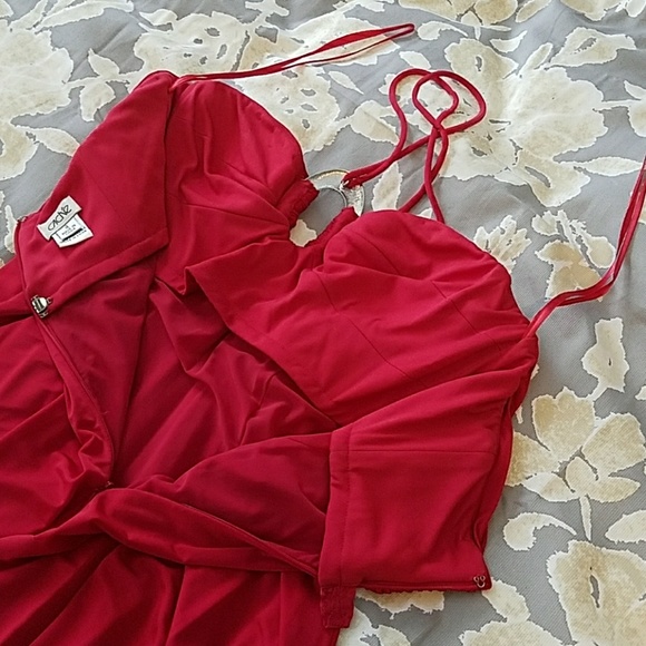 Cache Red Dress - Picture 5 of 6